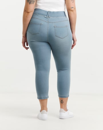 Simply Be Light Wash Pull On Capri Jegging