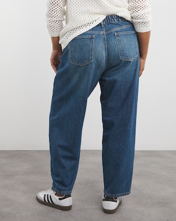 Mid Wash Barrel Leg Jeans