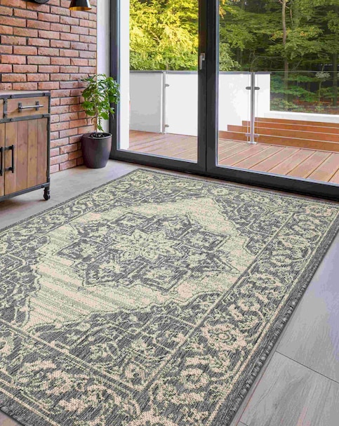 Gel Backed Medallion Rug