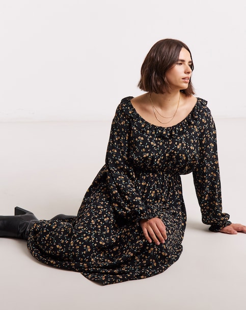 Ditsy Floral Print Frill Neck Detail Midi Dress