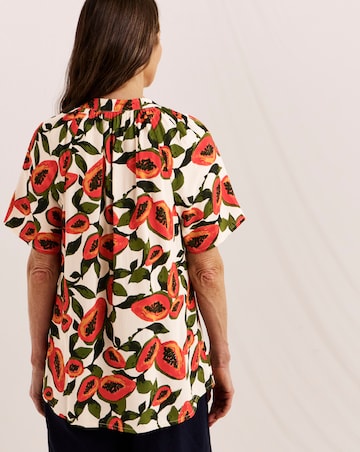 Julipa Petite Printed V-Neck Blouse
