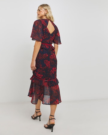 Hope & Ivy Cut Out Back Neck Vee Neck Dress