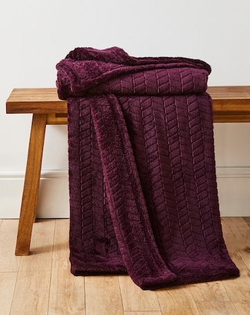 Embossed Jacquard Fleece Throw