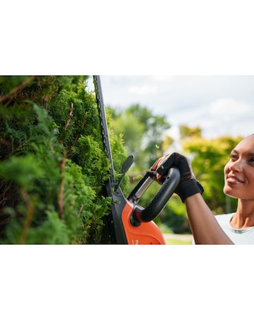 Flymo 18V SimpliCut 450 Cordless Hedge Trimmer 2.0Ah Battery & Charger