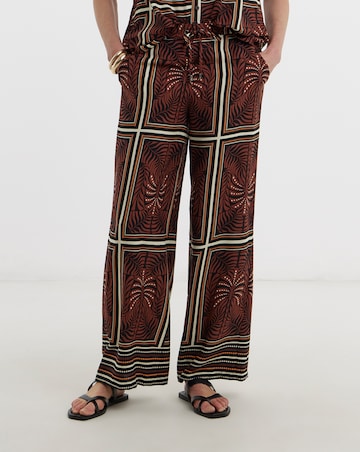 Spun Viscose Wide Leg Trouser