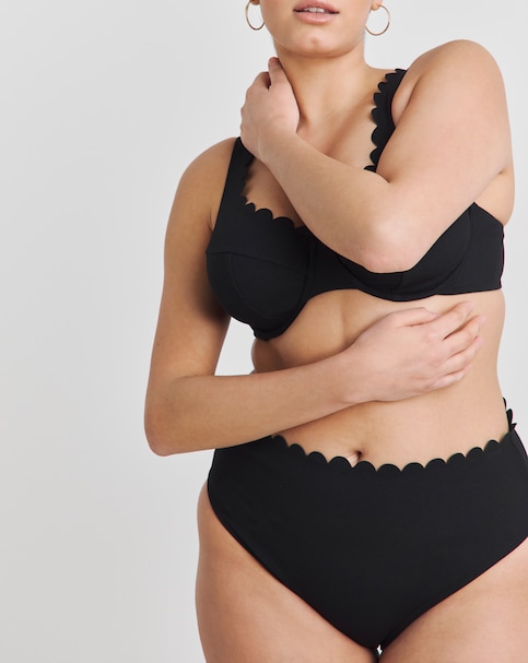 MAGISCULPT Medium Control Contour Me Scalloped High Waist Bikini Bottoms