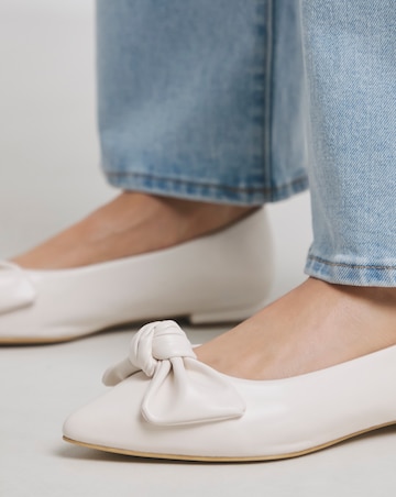 Cedar Pointed Toe Bow Ballet Flats - Wide Fit (E)