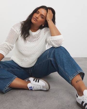 Mid Wash Barrel Leg Jeans