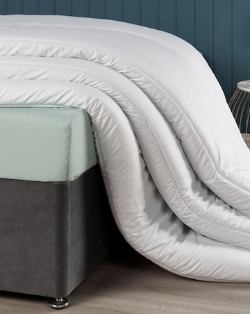 Downland Luxury Waffle 13.5 Tog Duvet