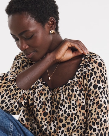 Square Neck Three Quarter Sleeve Top