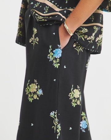 Simply Be Black Floral Border Print Wide Leg Trousers