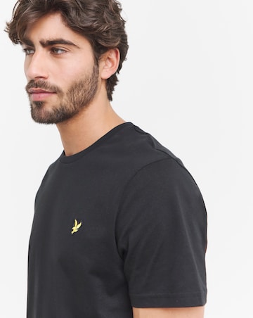 Lyle & Scott Classic Short Sleeve T-Shirt in Black