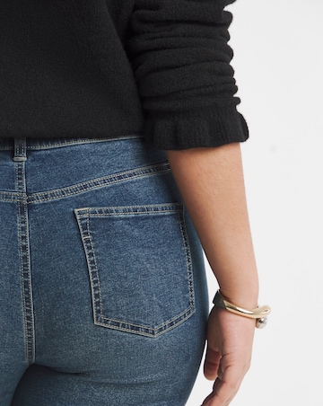 Vintage Blue 24/7 Skinny Jean