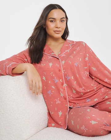 Pretty Lounge Vintage Christmas Print Revere Pyjama Set