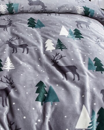 Cosy Stag Fleece Duvet Set