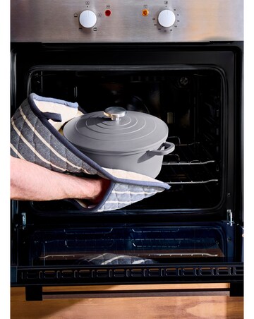 Morphy Richards Cast Aluminium 24cm Grey Casserole Dish