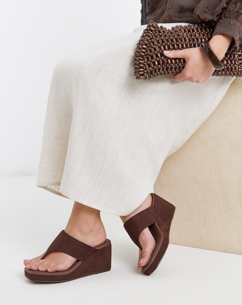 Fresno Wegded Toe Post Sandals - Wide Fit (E)