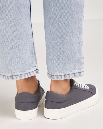 Busselton Lace Up Leisure Pumps Standard D Fit
