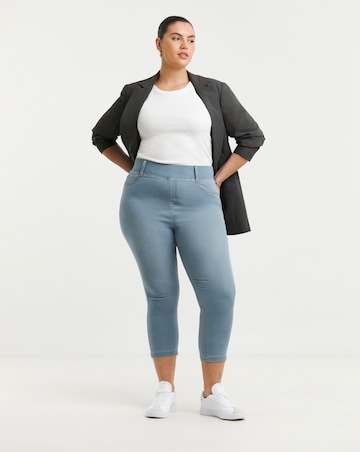 Simply Be Light Wash Pull On Capri Jegging