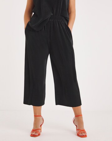 Black Plisse Culotte