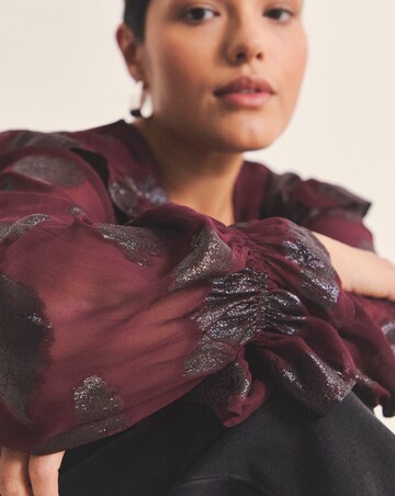 Jacquard Ruffle Blouse