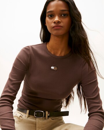 Tommy Jeans Slim Badge Long Sleeve T-Shirt