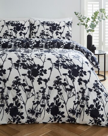 Ember Shadow Floral Duvet Set
