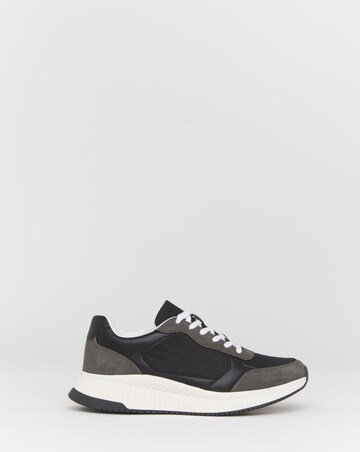 Folio Runner Trainers Standard Fit
