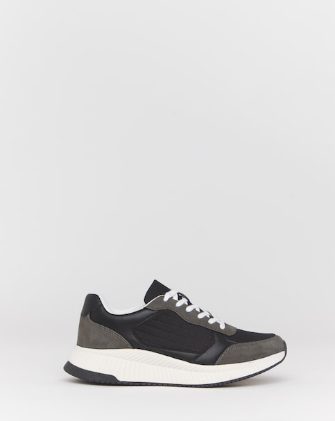 Folio Runner Trainers Standard Fit