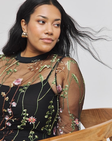Joe Browns Beautiful Embroidered Top with Cami