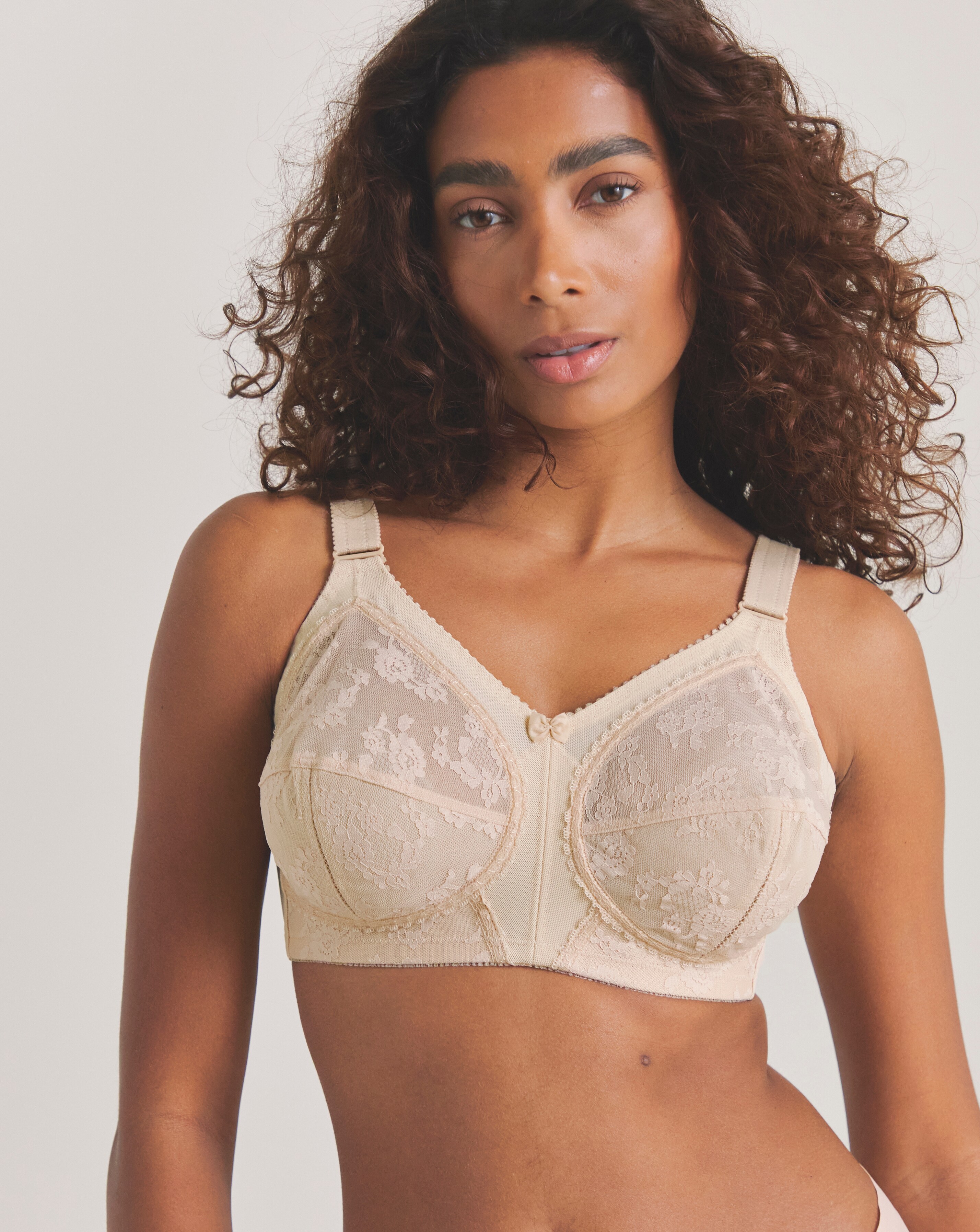 Triumph Doreen Full Cup Non Wired Bra Skintone