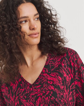 V Neck Long Sleeve Printed Top