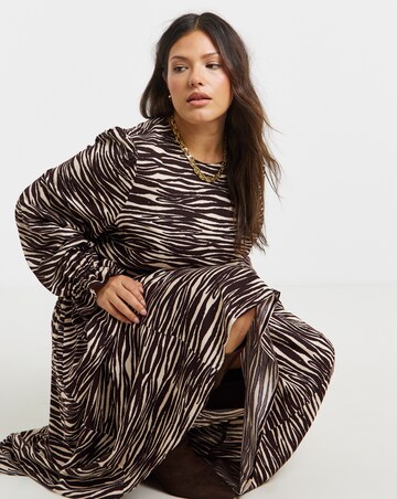 Zebra Pocket Midi Dress