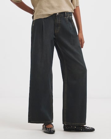 Simply Be Vintage Wash Pleat Detail Wide Leg Jeans