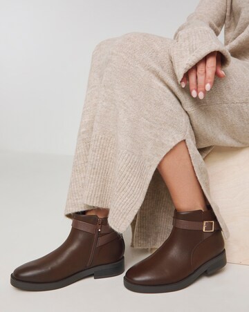 Drew Ankle Buckle Boot - Standard Fit (D)