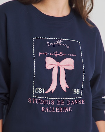 Sweatshirt And Jogger Bow Embroidery Lounge Set