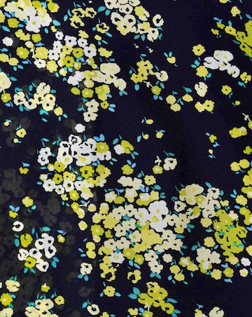 Ro&Zo Floral Tie Neck Blouse