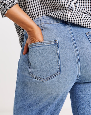 Light Wash 99/1 Authentic Crop Wide Jeans