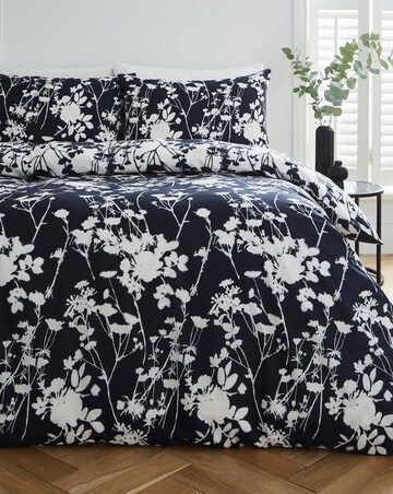 Ember Shadow Floral Duvet Set