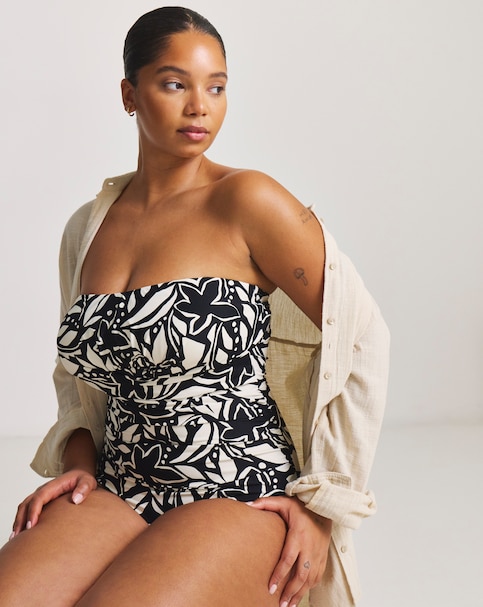 MAGISCULPT Medium Control Bandeau Swimsuit