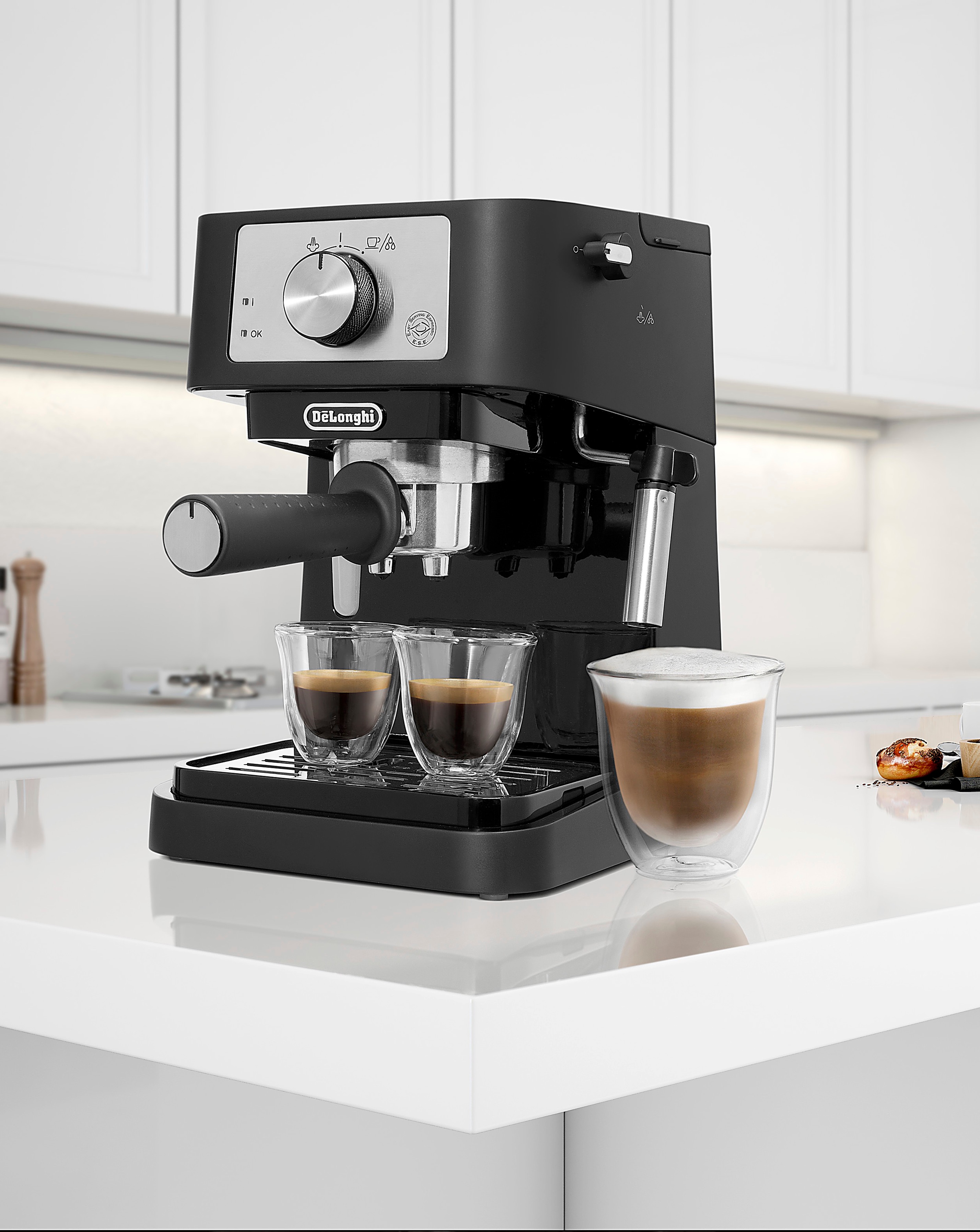 De'Longhi EC260.BK Stilosa Espresso Coffee Machine | Fashion World