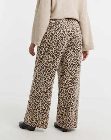 Leopard Print Denim Pleat Wide Leg Jeans
