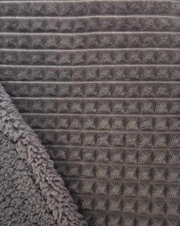 Waffle Fleece Throw