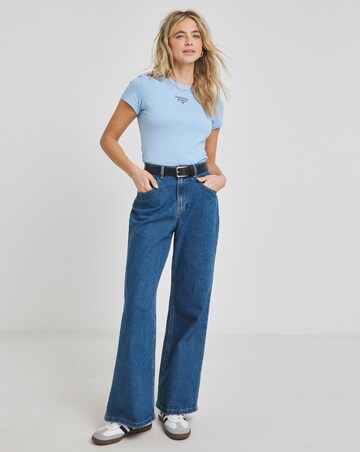 Tommy Jeans Slim Essential Logo Tee