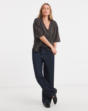 Textured Stripe V-Neck Half Sleeve Top