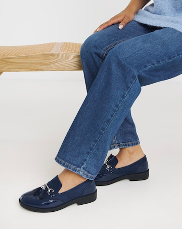Drama Brogue Tassle Loafer - Standard Fit (D)