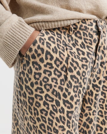 Leopard Print Denim Pleat Wide Leg Jeans