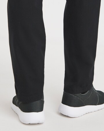 Harris Mesh Trainer Extra Wide Fit