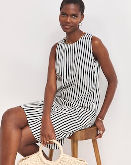 Printed Sleeveless Shift Dress