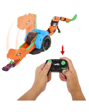 Hot Wheels Slither N Strike Snake RC